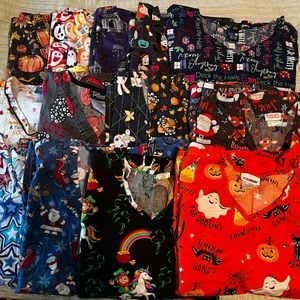 14 Holiday scrub tops size 3x